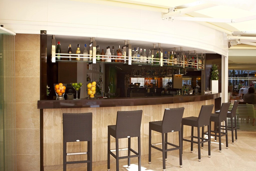 Universal Hotel Lido Park: Bar