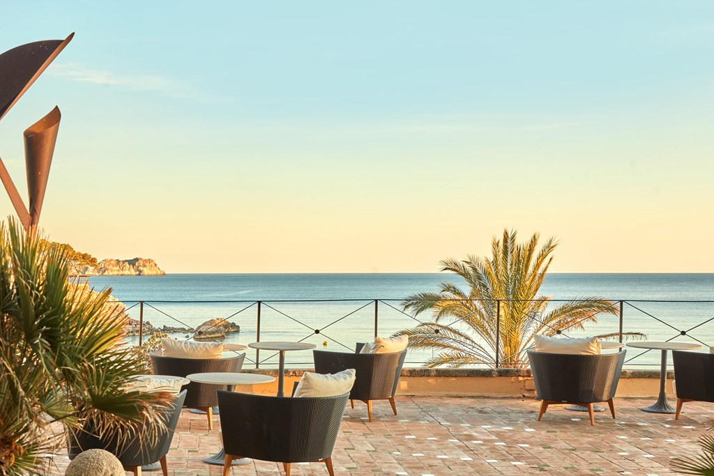 Secrets Mallorca Villamil Resort & Spa Only Adults: Terrace