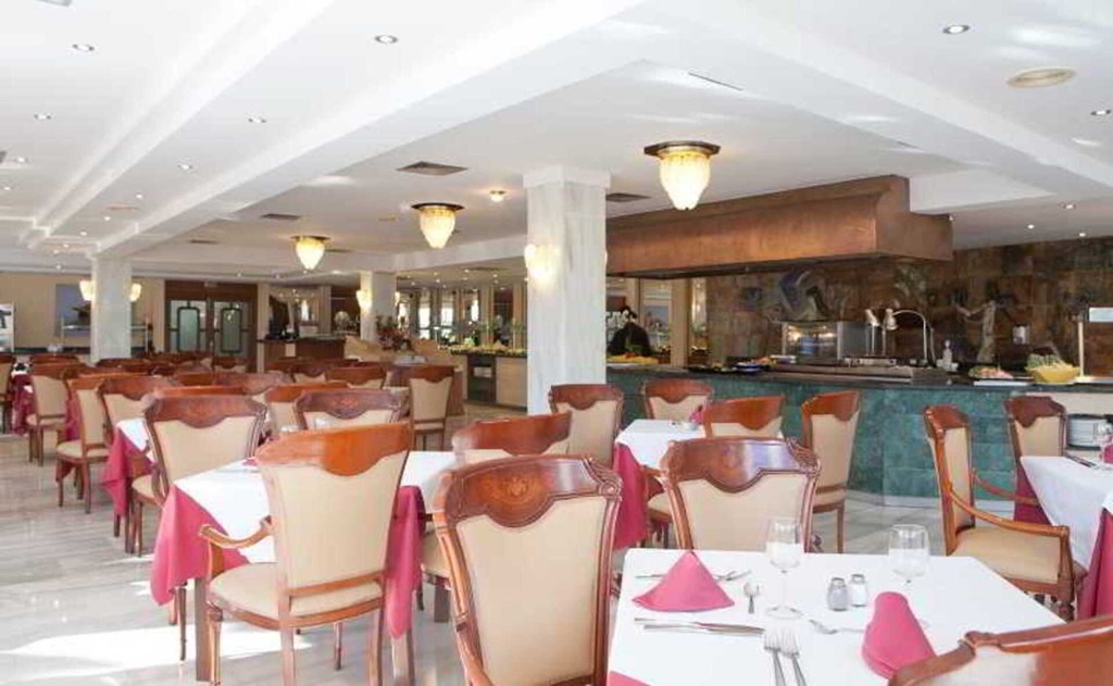 Seramar Sunna Park: Restaurant