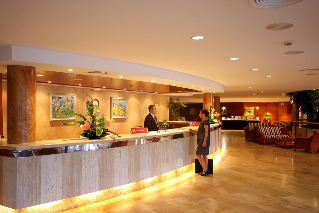 Valentin Park Club Hotel & Aptos: Lobby