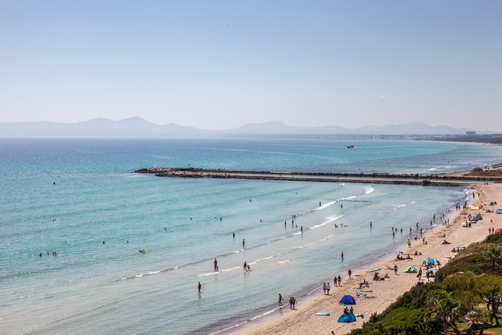 Playa Esperanza Resort: Beach