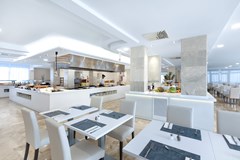 Roc Continental Park: Restaurant - photo 22