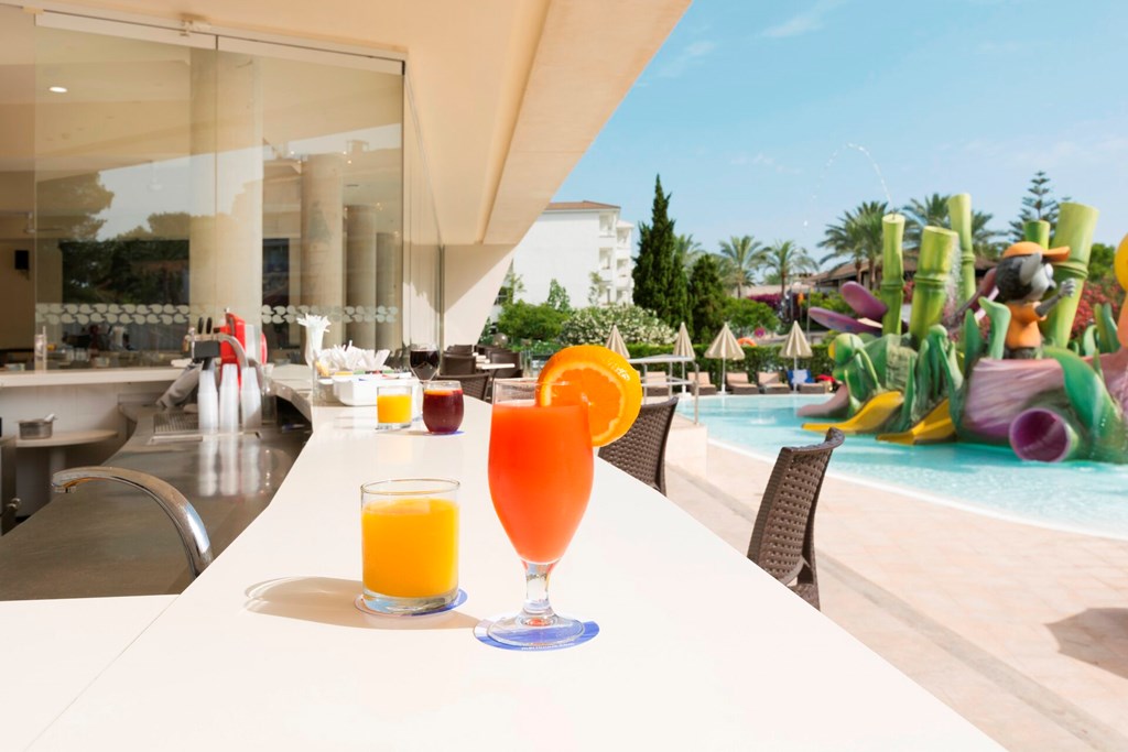 Mar Hotels Playa de Muro Suites: Bar