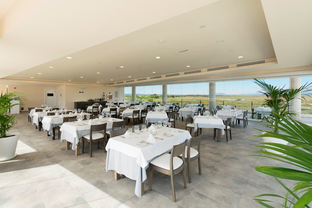 Mar Hotels Playa de Muro Suites: Restaurant