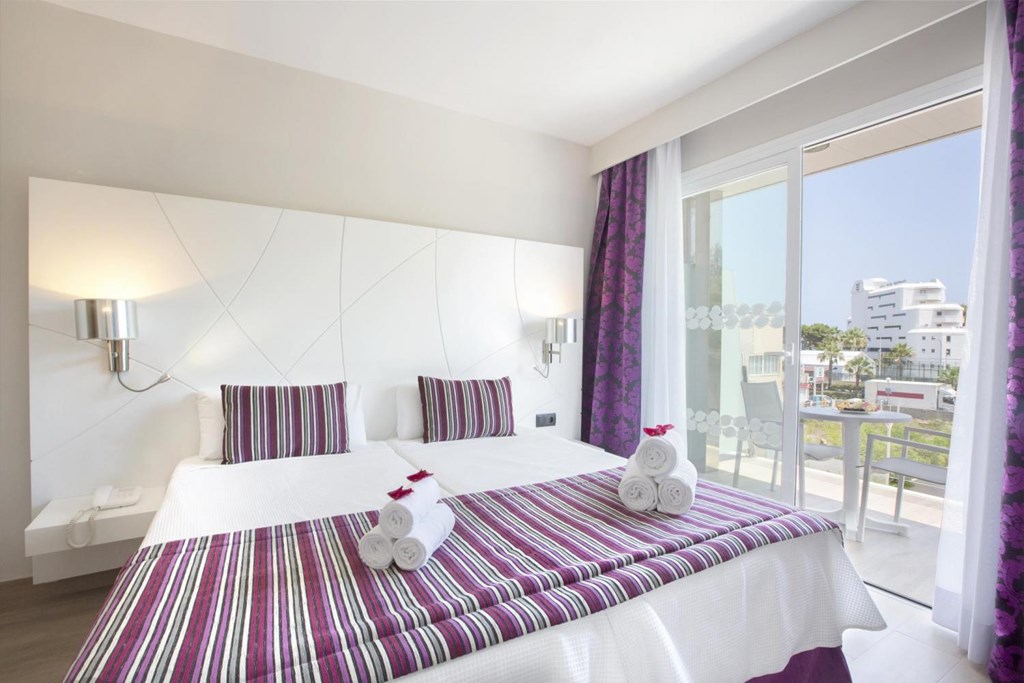 Mar Hotels Playa de Muro Suites: Room SUITE CAPACITY 4