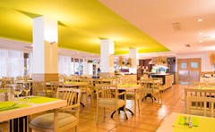 Houm Plaza Son Rigo: Restaurant - photo 10