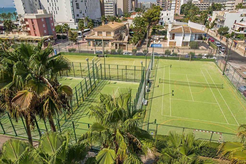 IBEROSTAR Cristina: Sports and Entertainment