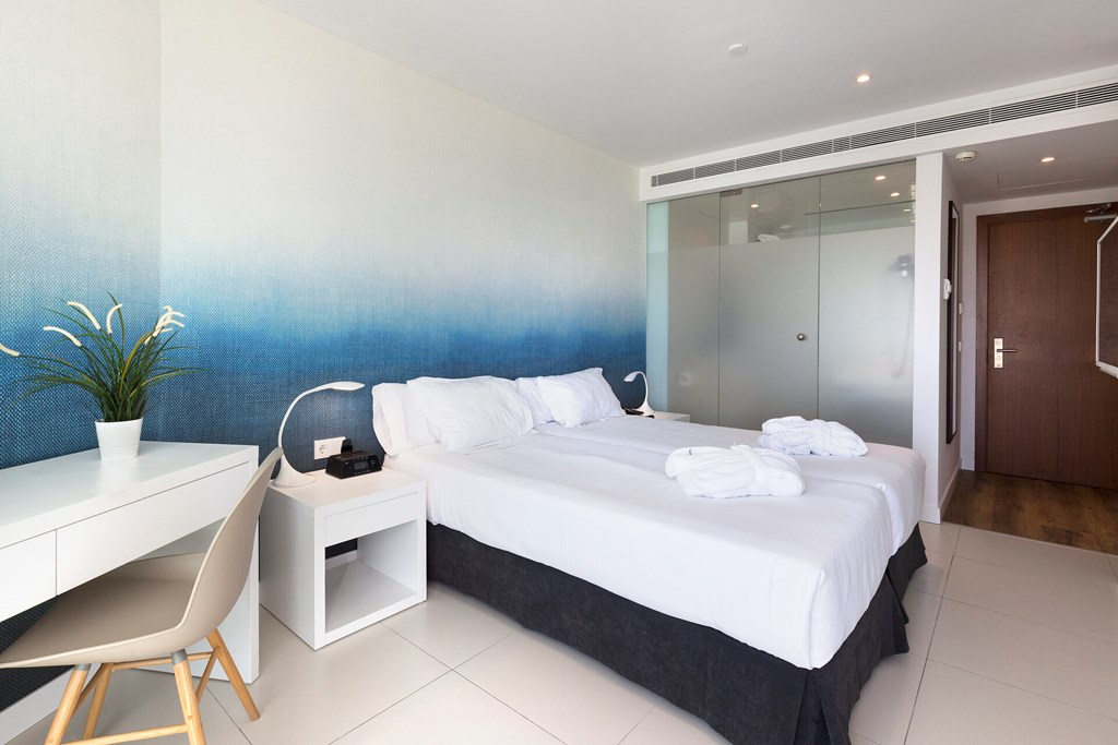 HM Tropical: Room Double or Twin PREMIUM SEA VIEW