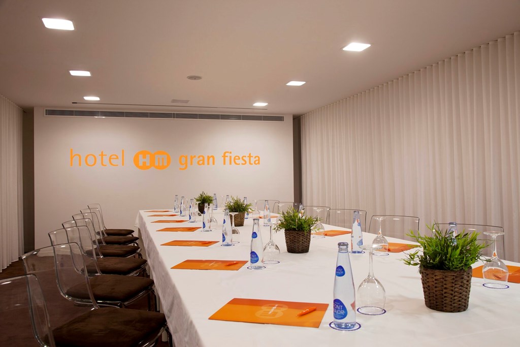 HM Gran Fiesta: Conferences