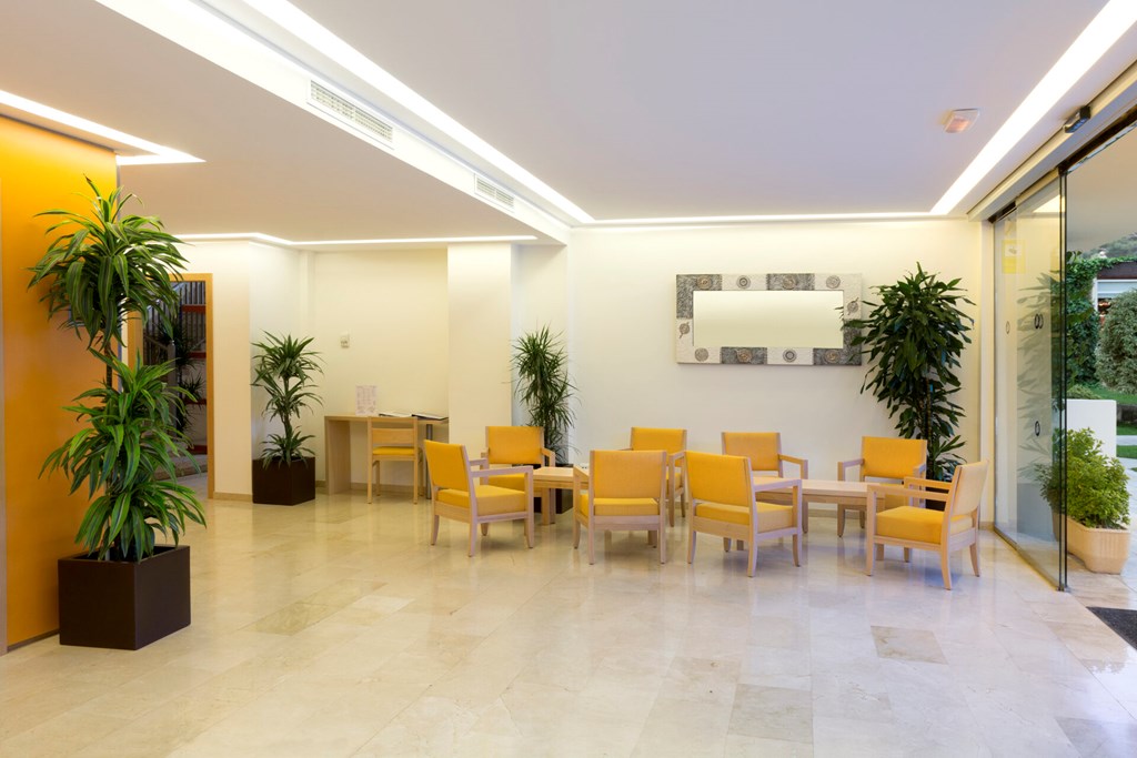 Tres Torres: Lobby