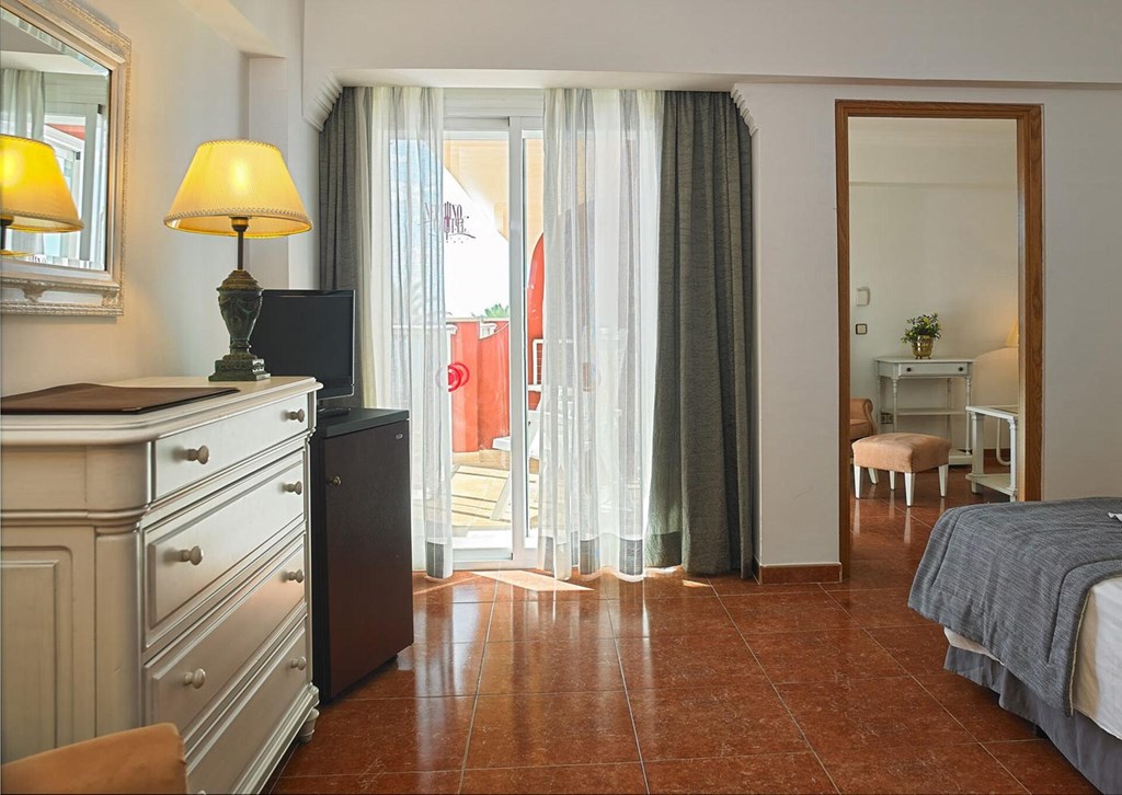 Myseahouse Neptuno: Room JUNIOR SUITE STANDARD