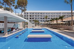 Riu Playa Park: Pool - photo 10