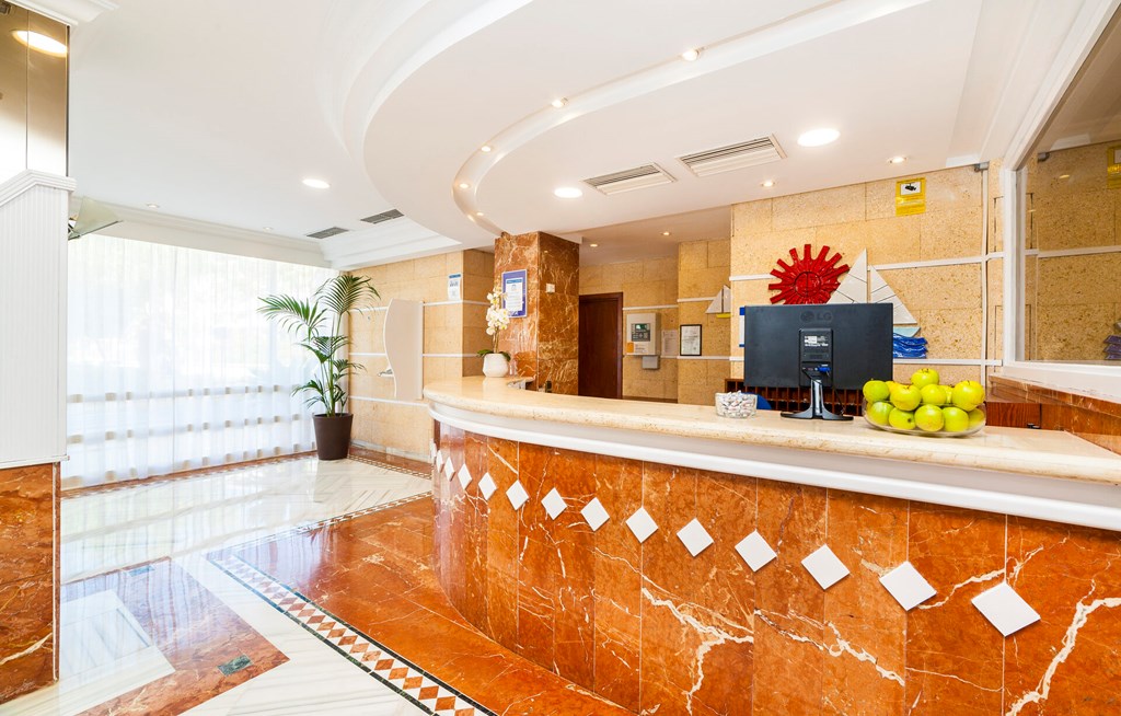 Globales Condes de Alcudia: Lobby