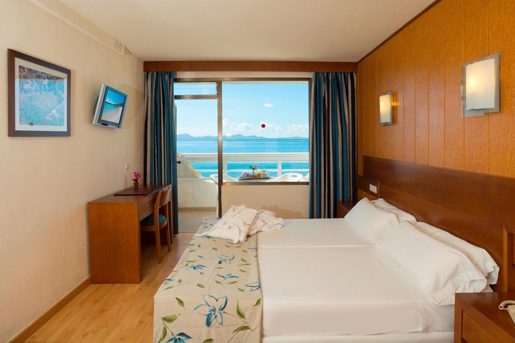 HSM President: Room Double or Twin SEA VIEW