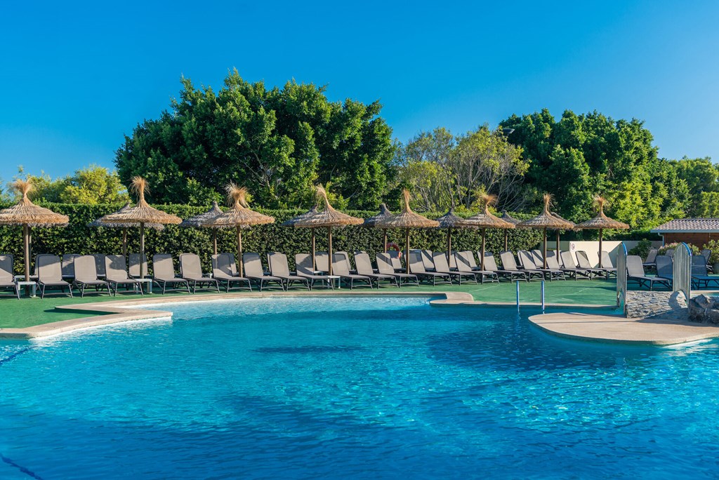 Aparthotel Alcudia Beach: General view