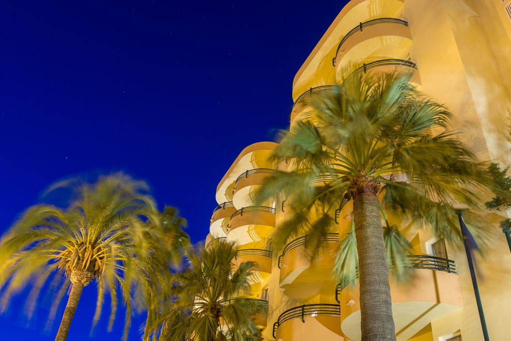 Aparthotel Alcudia Beach: General view