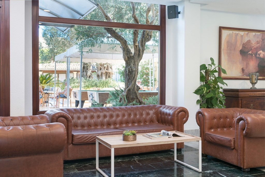 Aparthotel Alcudia Beach: Lobby