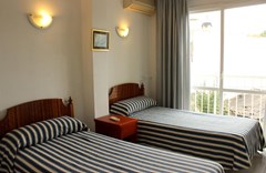 Hostal Vista Alegre By Eurotels: Room Double or Twin STANDARD - photo 7