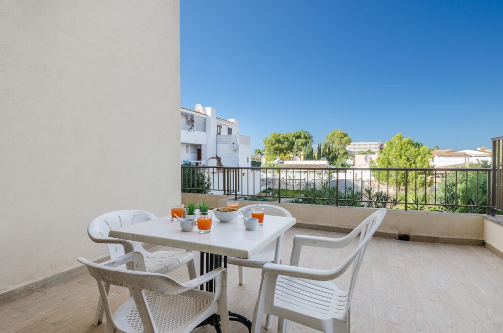 Apartamentos Yourhouse Alcudia: Room APARTMENT GARDEN VIEW