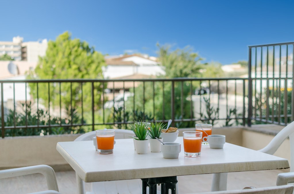 Apartamentos Yourhouse Alcudia: Room APARTMENT GARDEN VIEW