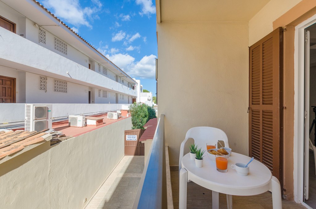 Apartamentos Yourhouse Alcudia: Room APARTMENT STANDARD