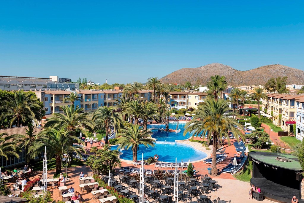 Alcudia Garden: Pool