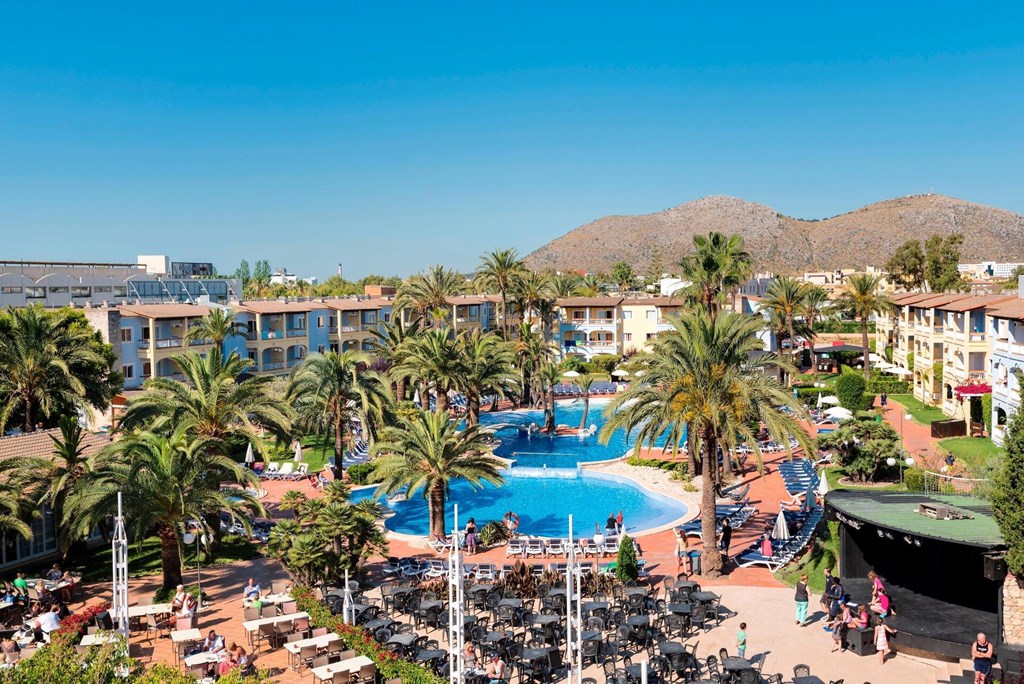 Alcudia Garden: Pool