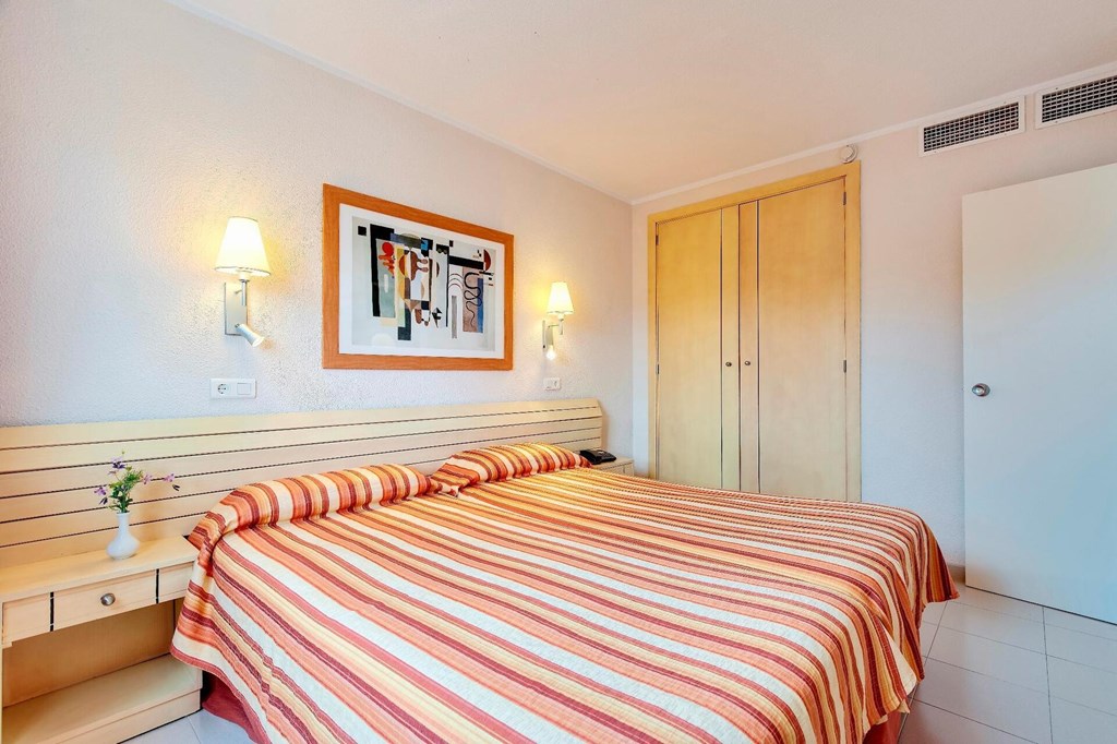 Alcudia Garden: Room