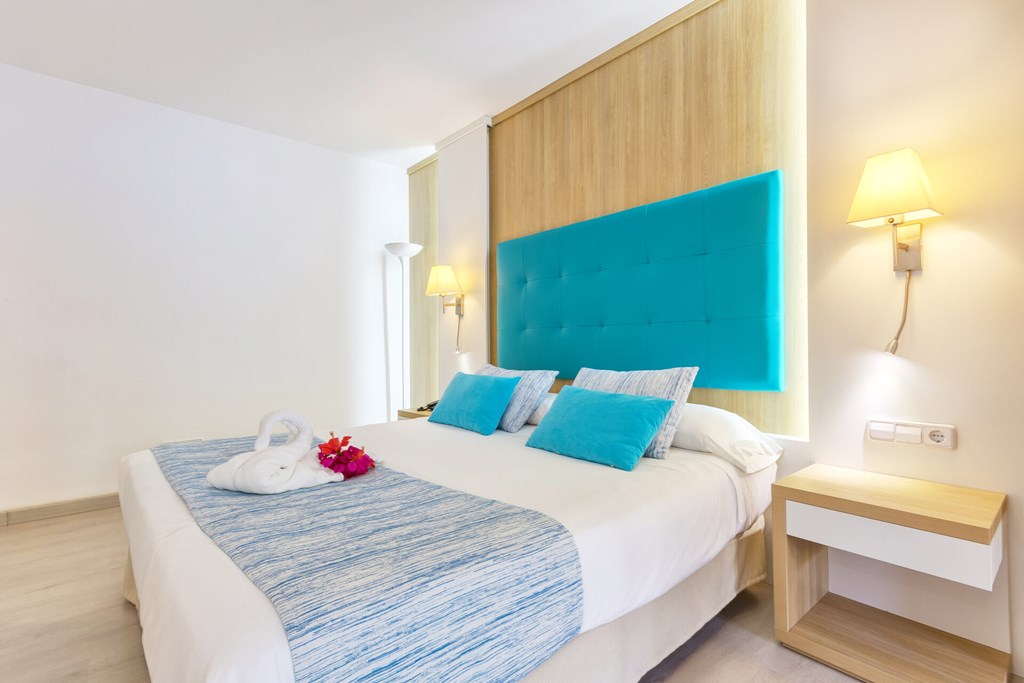 Bahia de Alcudia Spa & Cycling Station: Room JUNIOR SUITE WITH TERRACE