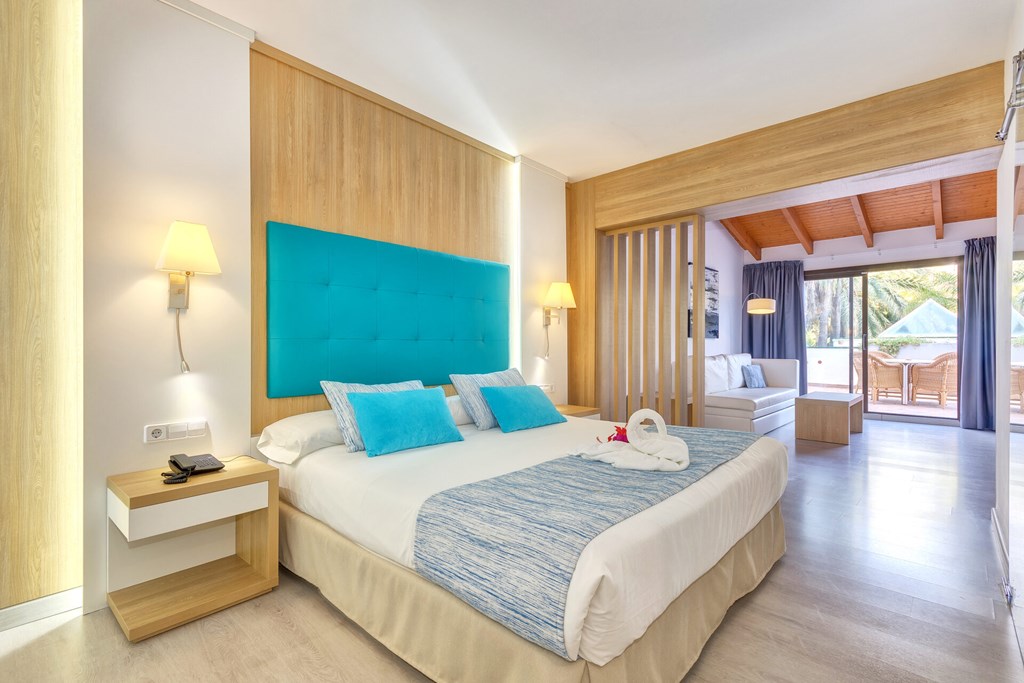 Bahia de Alcudia Spa & Cycling Station: Room JUNIOR SUITE WITH TERRACE