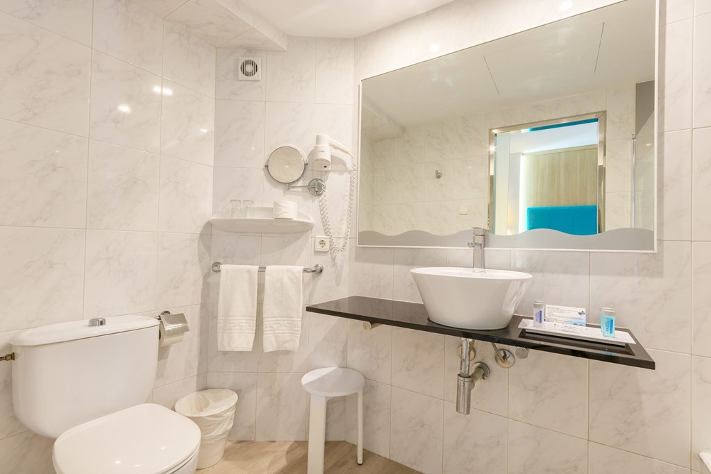 Bahia de Alcudia Spa & Cycling Station: Room JUNIOR SUITE WITH TERRACE