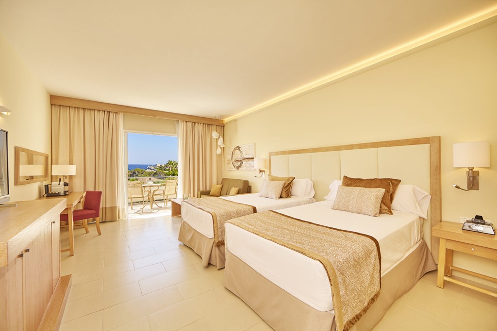 Blau PortoPetro Beach Resort & Spa: Room Double or Twin SEA VIEW