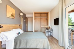 Santa Ponsa Pins: Room - photo 19