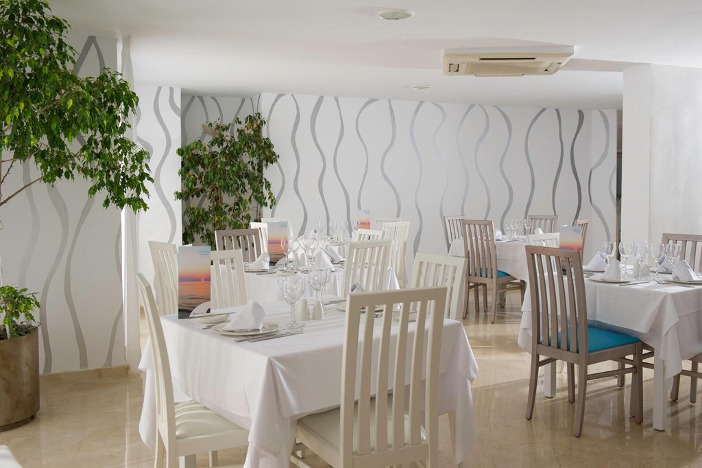 Punta del Mar Hotel & Spa - Only Adults: Restaurant