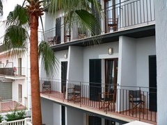 Boutique Hotel Bon Repos - Adults Only: General view - photo 12