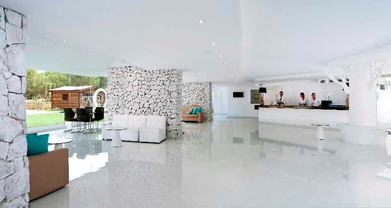 FERGUS Style Cala Blanca Suites: Lobby