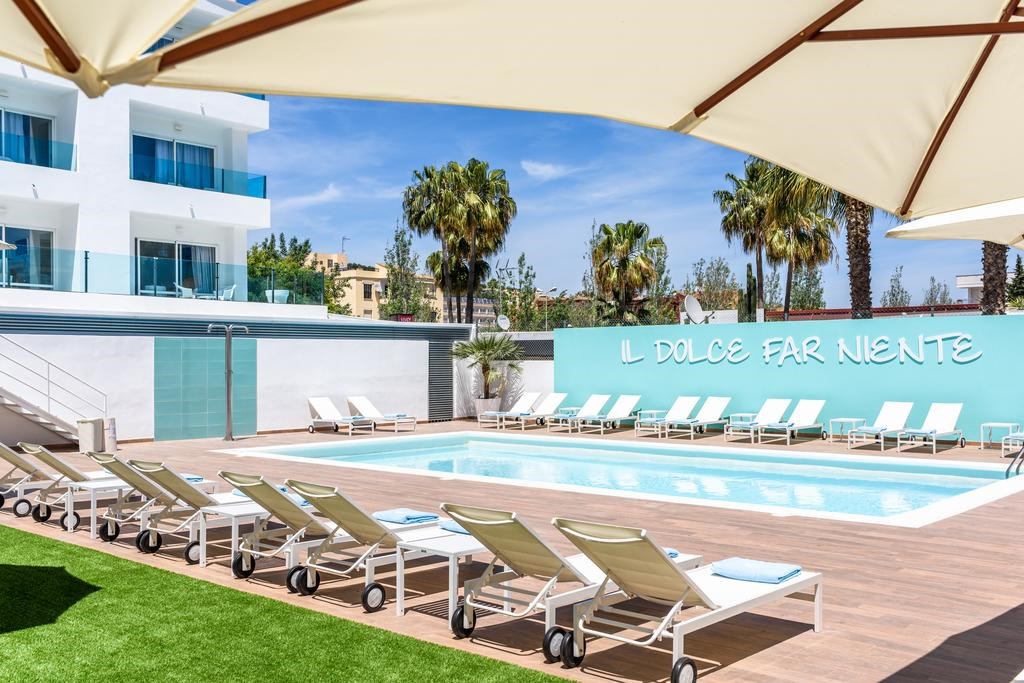 Plaza Santa Ponsa Boutique Hotel: Pool