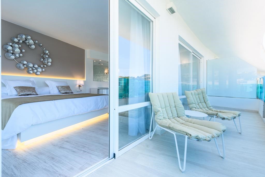 Plaza Santa Ponsa Boutique Hotel: Room Double or Twin WITH TERRACE