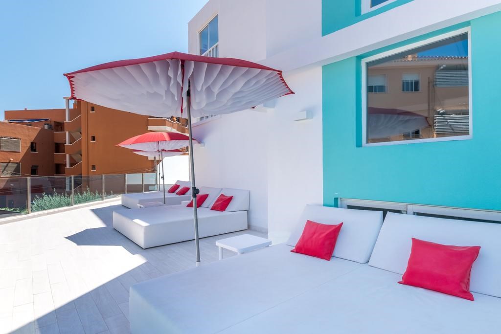 Plaza Santa Ponsa Boutique Hotel: Terrace