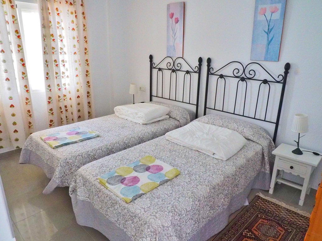 Intercentro Algarrobo-Costa: Room APARTMENT CAPACITY 5 TWO BEDROOMS