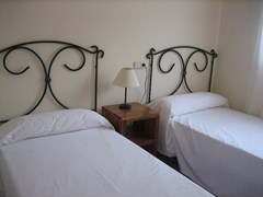 Royal Suites Marbella: Room - photo 11