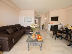 Puerto Marina Beach & Golf: Room - photo 13