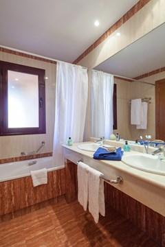 Pierre & Vacances Estepona: Room APARTMENT CAPACITY 6 TWO BEDROOMS - photo 57