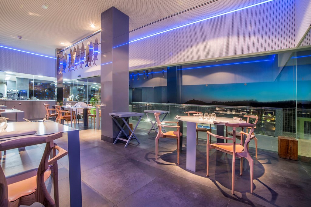 Higueron Hotel Malaga, Curio collection by HILTON: Bar