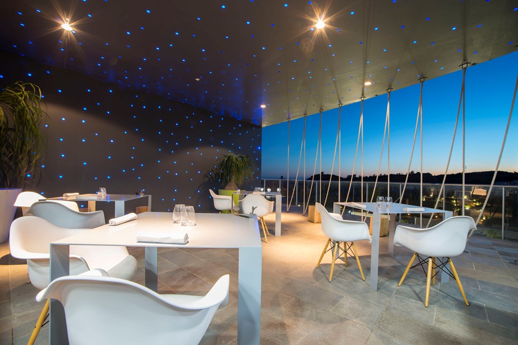 Higueron Hotel Malaga, Curio collection by HILTON: Restaurant