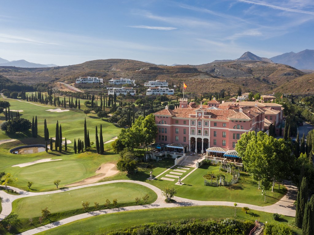 Anantara Villa Padierna Palace: General view