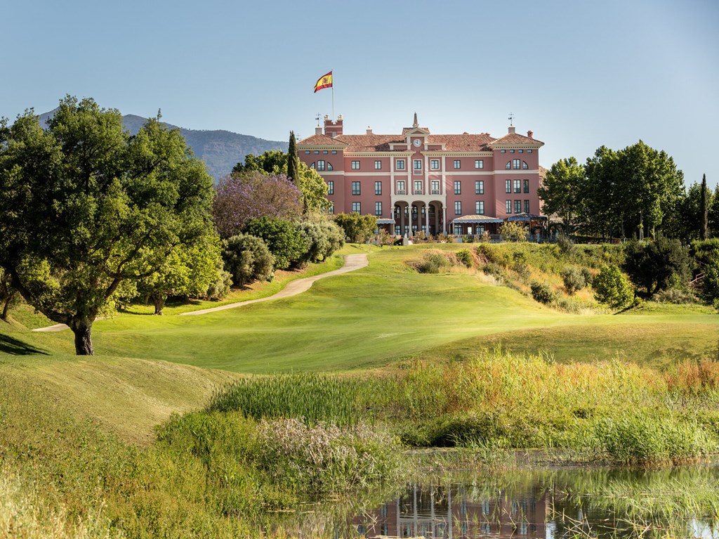 Anantara Villa Padierna Palace: General view