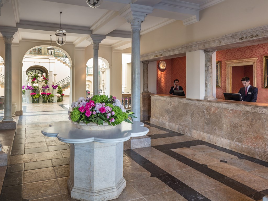 Anantara Villa Padierna Palace: Lobby