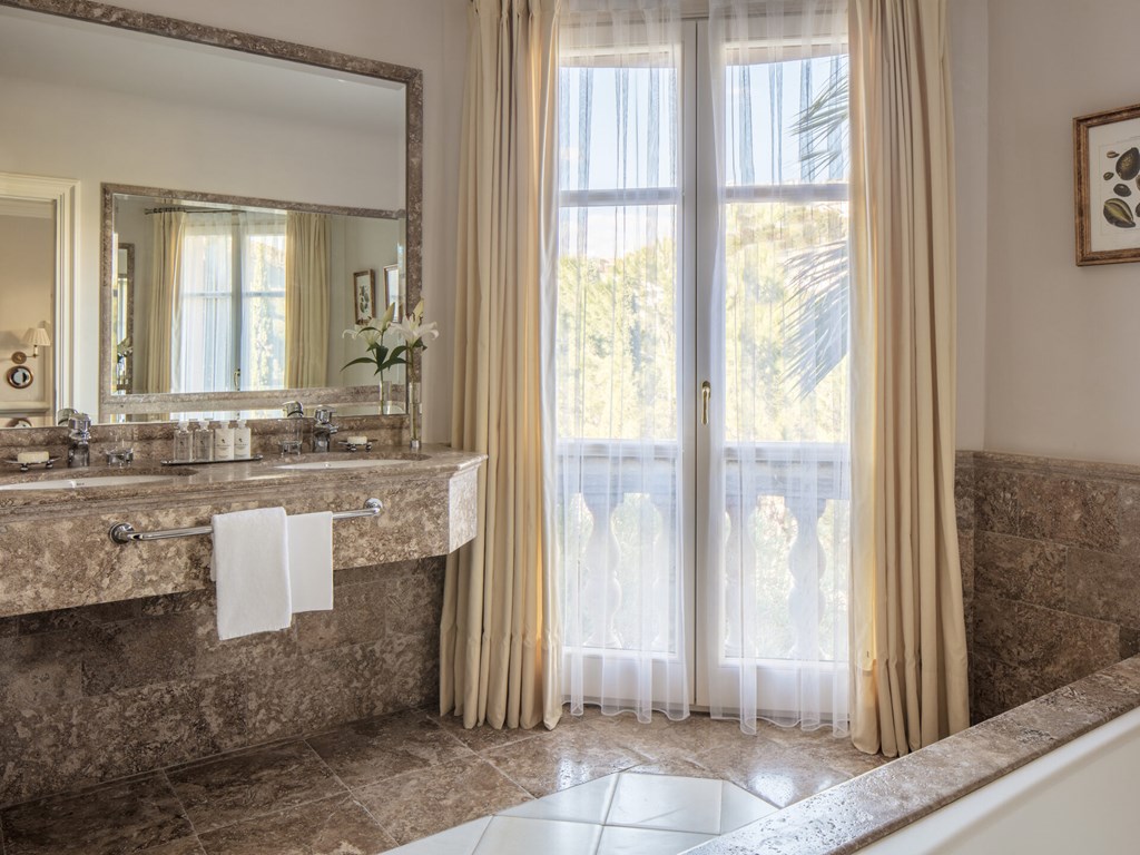 Anantara Villa Padierna Palace: Room SUITE WITH VIEWS