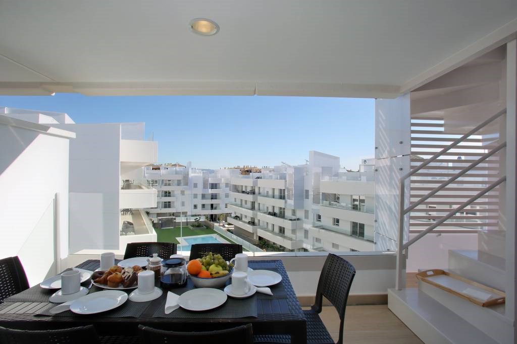 Aqua Apartments Marbella: Terrace